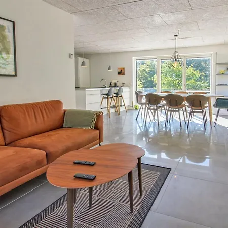 Razmo - 2-5km From The Sea By Interhome